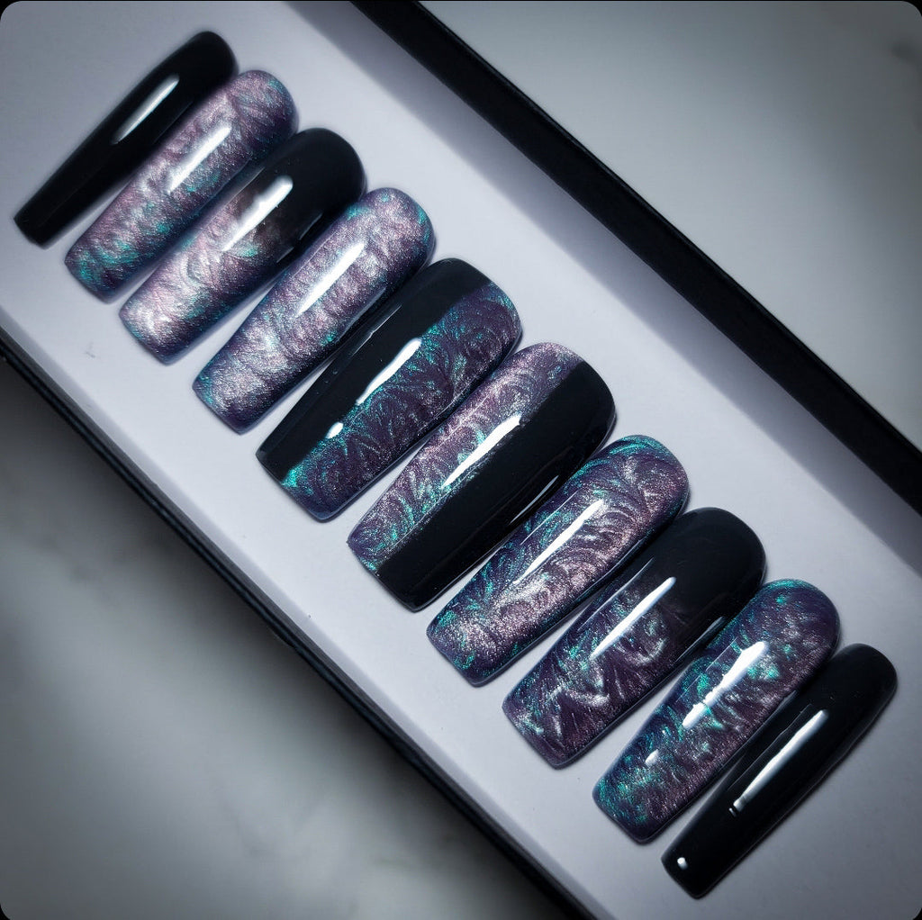 Athame Press on Nail Set